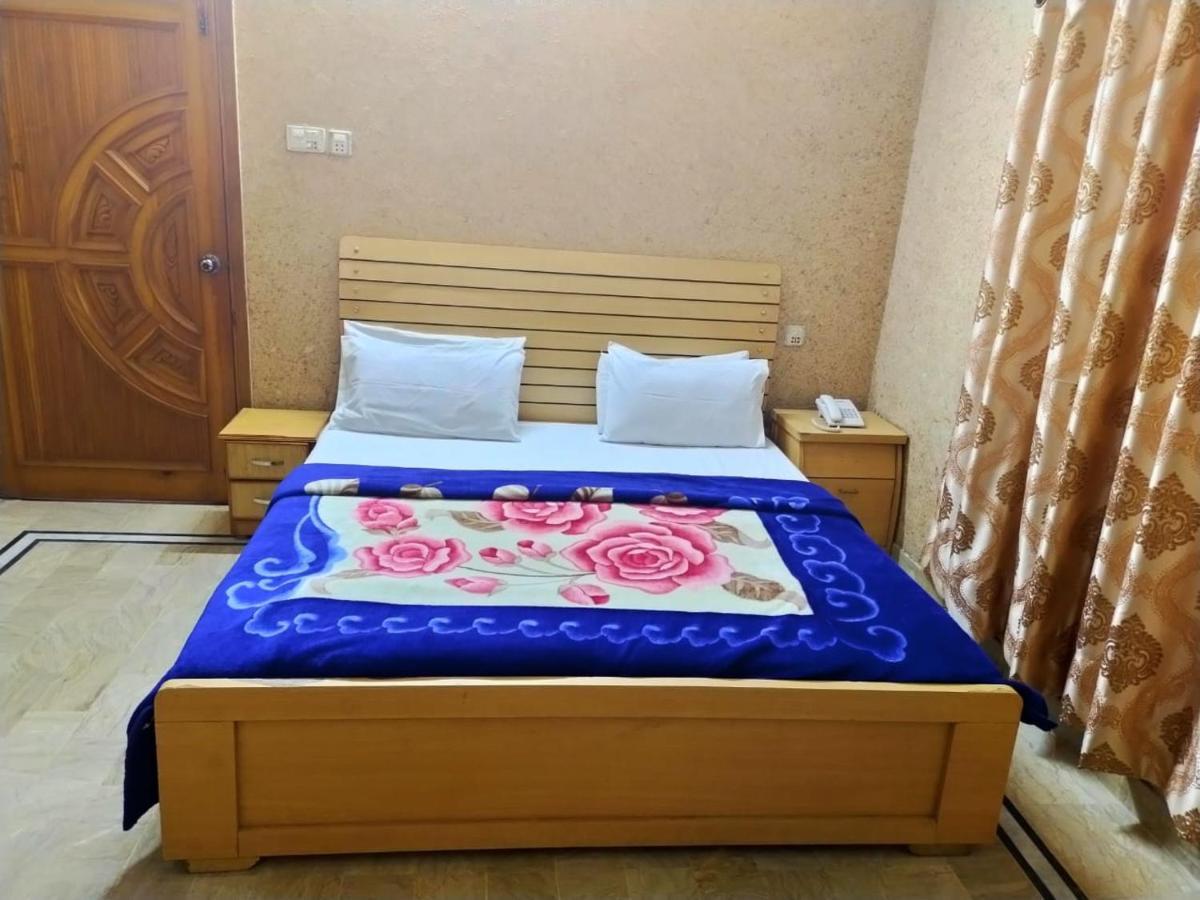 Karachi Motel Экстерьер фото
