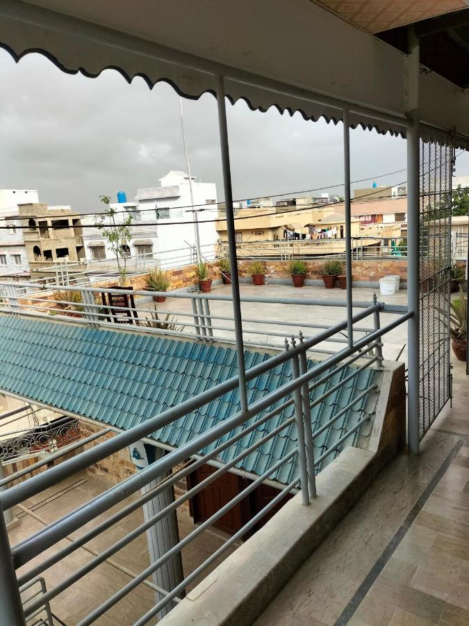 Karachi Motel Экстерьер фото