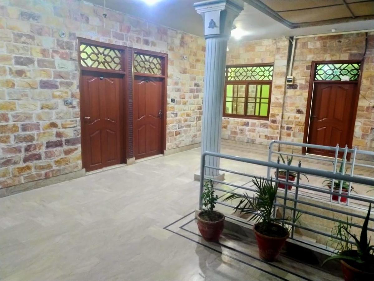 Karachi Motel Экстерьер фото