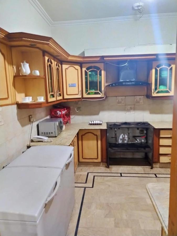 Karachi Motel Экстерьер фото